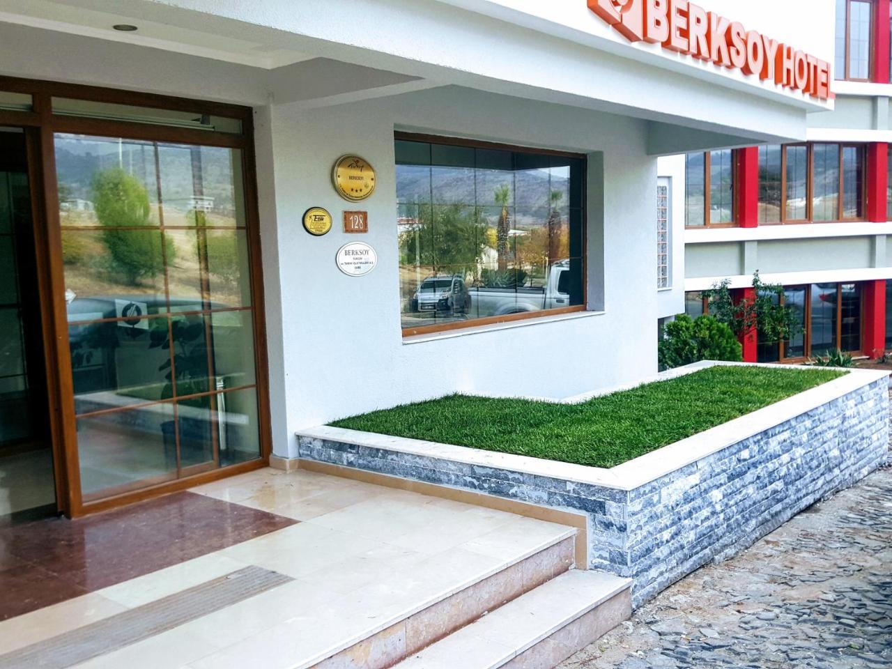 Berksoy Hotel Bergama Bagian luar foto